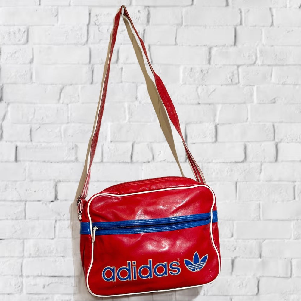 Adidas original vintage red and blue shoulder bag
